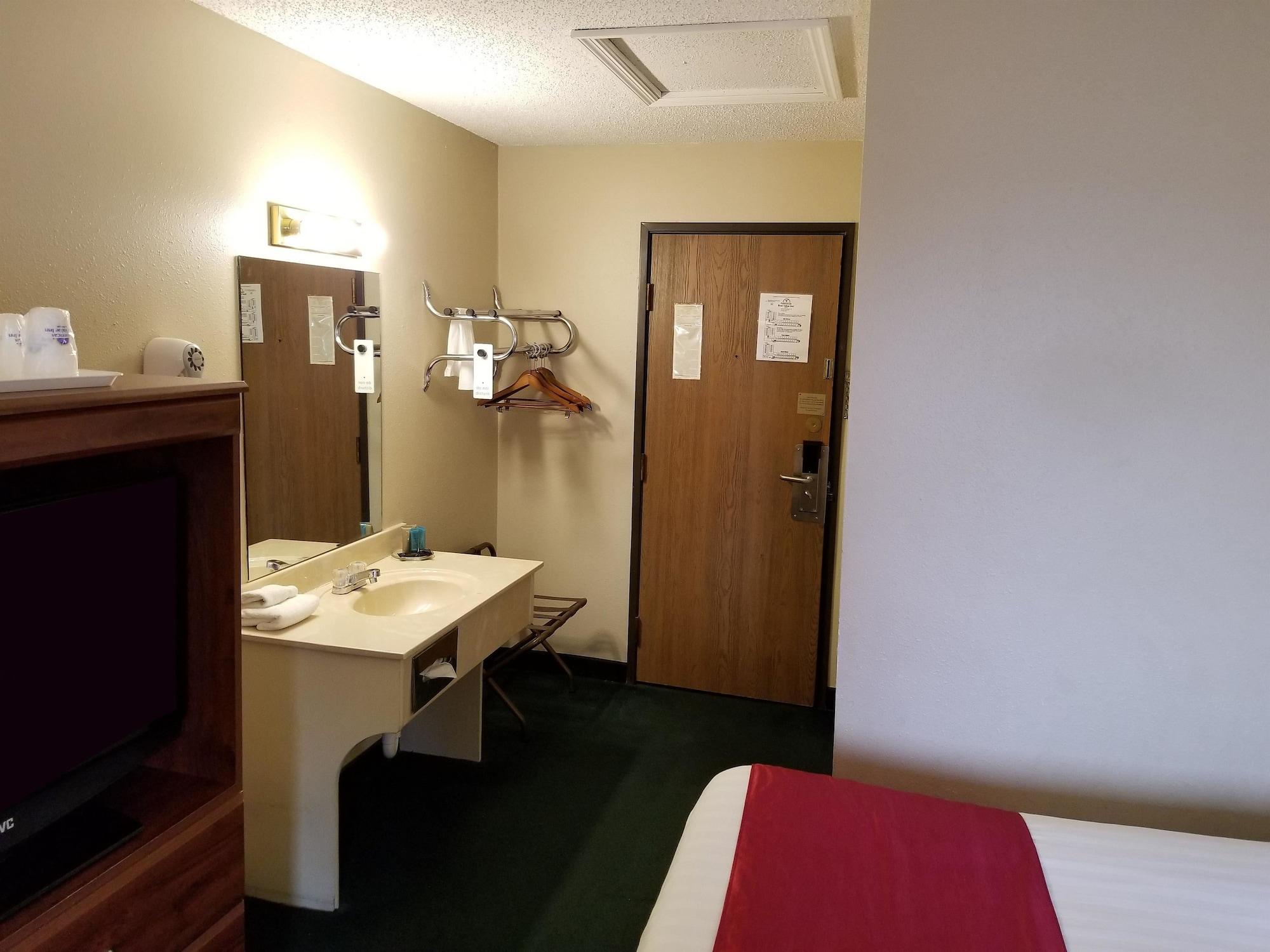 Americas Best Value Inn St. Louis / South Mehlville Экстерьер фото