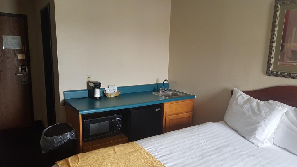 Americas Best Value Inn St. Louis / South Mehlville Экстерьер фото